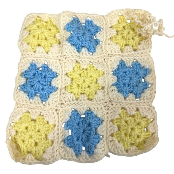 Crochet Granny Square Lot 60+ Squares In Yellow/Blue Crafting Or Blanket Making - Picture 5 of 7